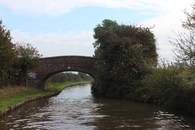 Coventry canal bridge 33 © Robert Eva cc-by-sa/2.0 :: Geograph Britain ...