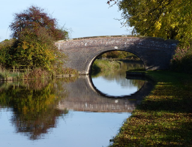 Iliffe Bridge No 45 crossing the Ashby... © Mat Fascione :: Geograph ...