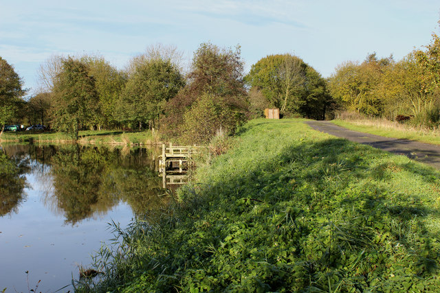 Watermeadows Fishing Park © Chris Heaton cc-by-sa/2.0 :: Geograph ...