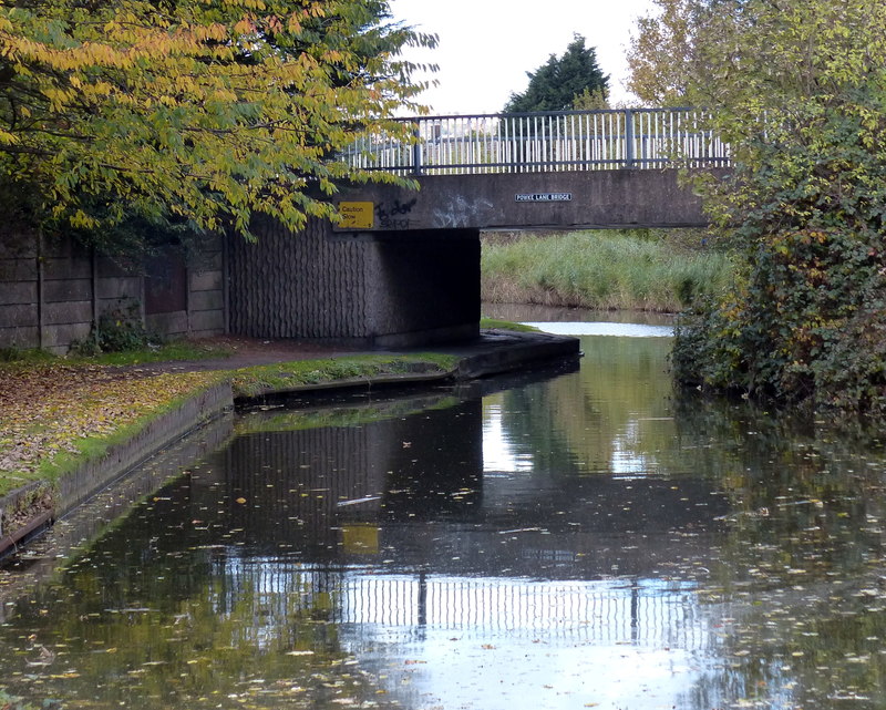 Powke Lane Bridge and the Dudley No.2... © Mat Fascione cc-by-sa/2.0 ...