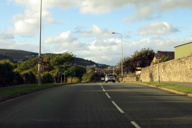 Maesdu Avenue into Llandudno