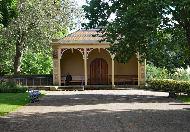 Shelter, Roberts Park, Saltaire
