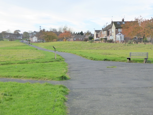 Foot- and cycle-path at Grindon