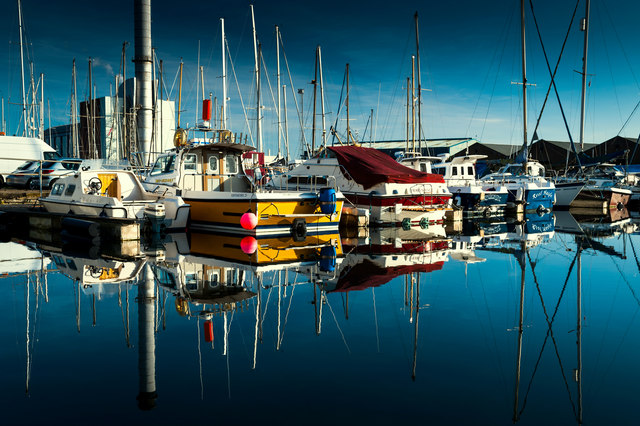 Shoreham port, Marina