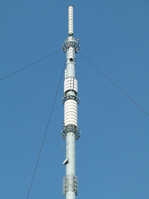 Waltham TV transmitting station © Alan Murray-Rust cc-by-sa/2.0 ...