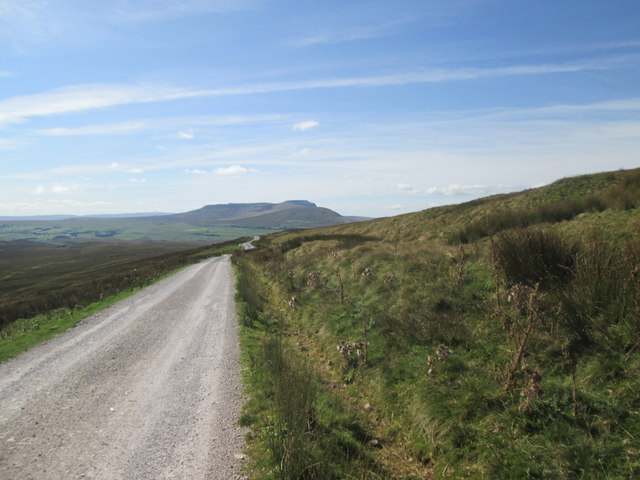 Keep on walking along Cam High ... © Martin Dawes :: Geograph Britain ...