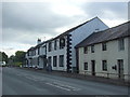 The Crown Hotel, Eamomt Bridge