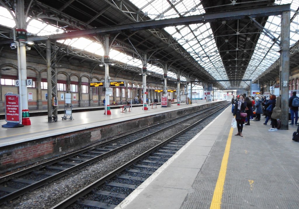 Preston railway station © Richard Sutcliffe cc-by-sa/2.0 :: Geograph ...