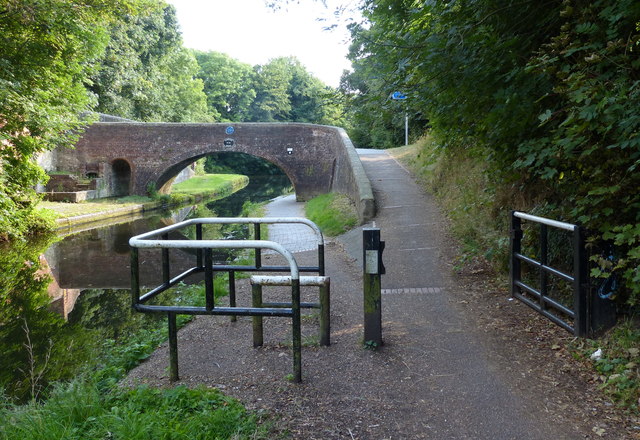 Aldersley Bridge No 64 © Mat Fascione cc-by-sa/2.0 :: Geograph Britain ...