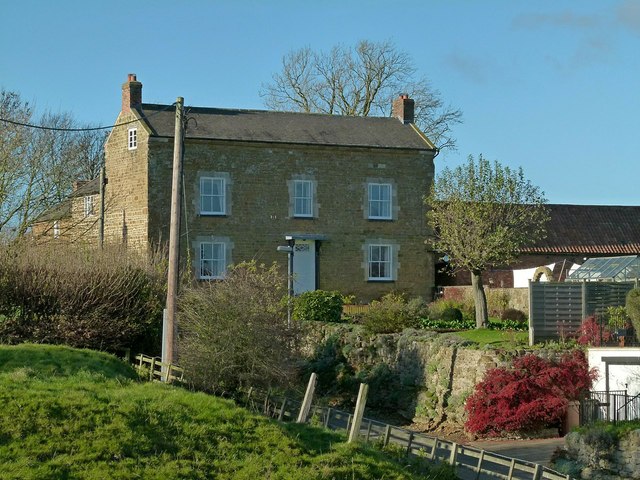 Hall Farmhouse, Holwell