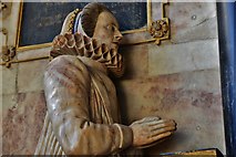 TQ7237 : Goudhurst, St. Mary's church: Alabaster standing Culpeper wall memorial erected in 1608 4 by Michael Garlick