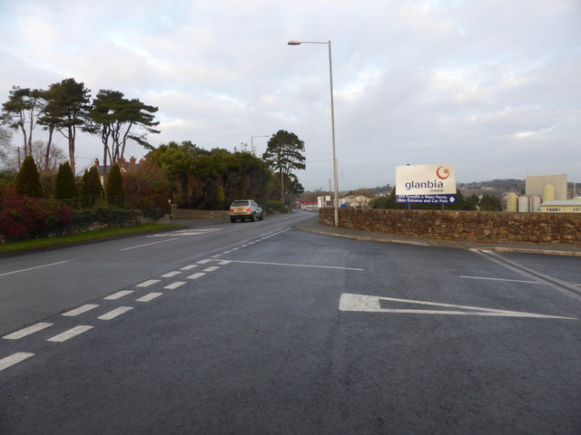 The A5114 near the cheese factory