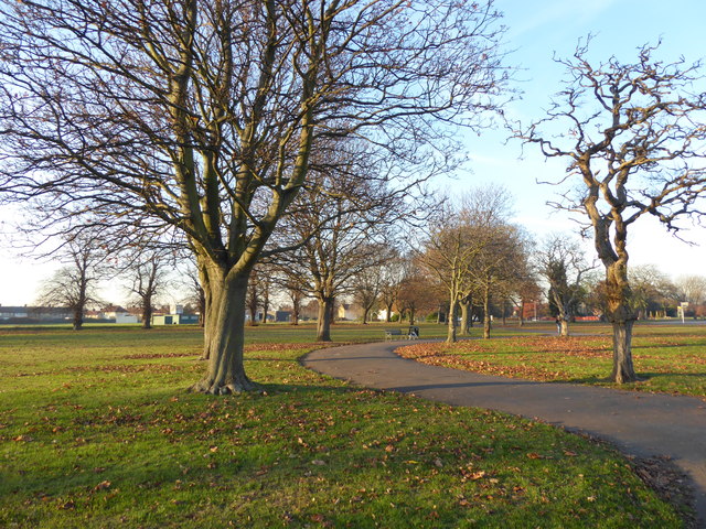 Valence Park © Marathon cc-by-sa/2.0 :: Geograph Britain and Ireland