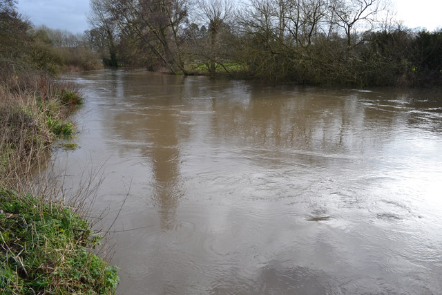 Turbulence, River Avon in spate, southeast Warwick