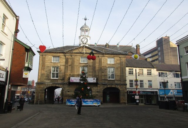 Pontefract Old Town Hall © Jonathan Thacker :: Geograph Britain and Ireland