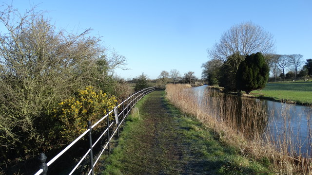 Macclesfield Canal Towpath by Ramsdell Hall, Scholar Green