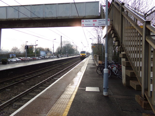 Norwich Bound Train approaching Diss Railway Station