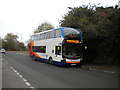 Bus at the north end of Grovelands, Kidlington (1)