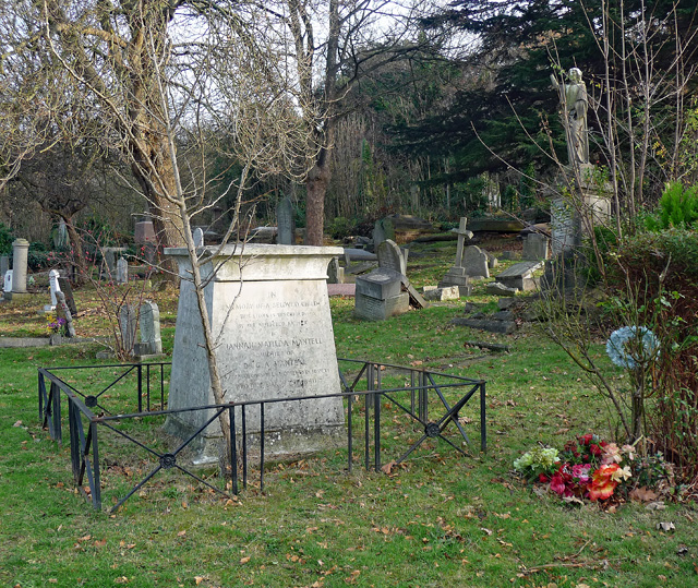 Mantell monument, West Norwood Cemetery © Stephen Richards cc-by-sa/2.0 ...