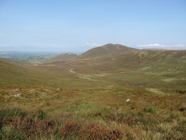 The upper end of the Hen Trail from the... © Eric Jones :: Geograph Ireland