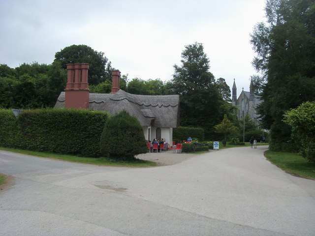 Deenagh Lodge C Shaun Ferguson Cc By Sa 2 0 Geograph Ireland