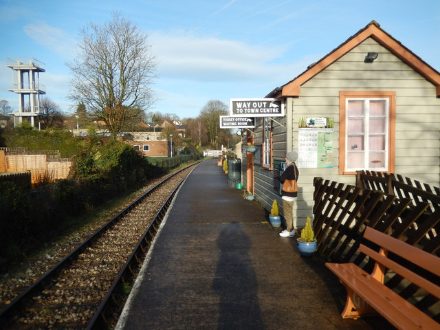 Lydney Town Station © Stephen McKay :: Geograph Britain and Ireland