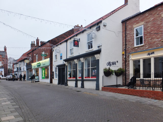 Prestongate, Hessle, Yorkshire © Bernard Sharp :: Geograph Britain and ...