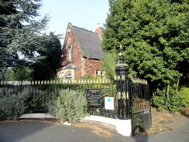 Entrance lodge at Bishopwearmouth cemetery
