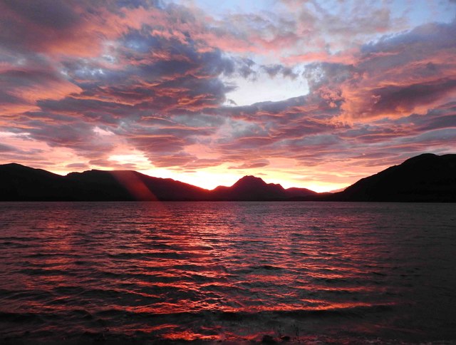 Sunrise over Loch Maree © david glass cc-by-sa/2.0 :: Geograph Britain ...