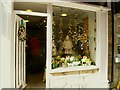SE4048 : Easter display in a shop window by Stephen Craven