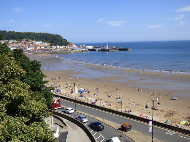 Scarborough: Beach view © Dr Neil Clifton cc-by-sa/2.0 :: Geograph ...