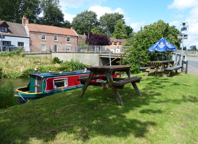 Small beer garden next to the River Nene in Upwell