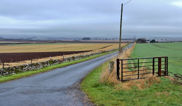 The road to West Ingliston from the A94