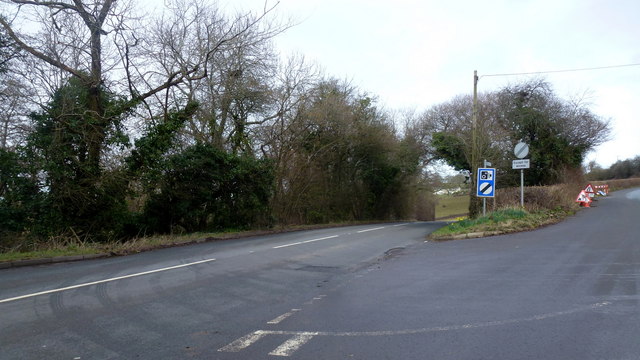 Usk Road junction with Llanhennock Road