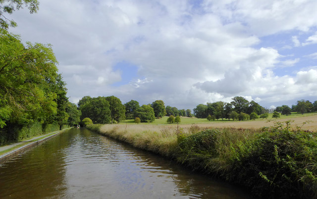 Llangollen Canal south-east of... © Roger Kidd cc-by-sa/2.0 :: Geograph ...