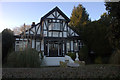 Black and white house on Thames path