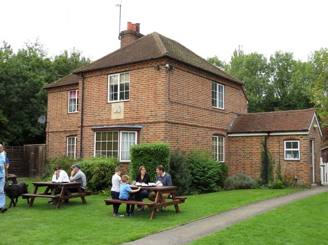 The lock keeper's house at Hurley