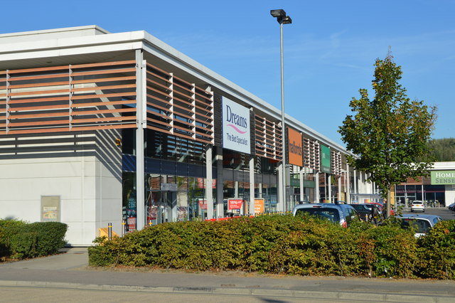 Fountains Retail Park © N Chadwick cc-by-sa/2.0 :: Geograph Britain and ...