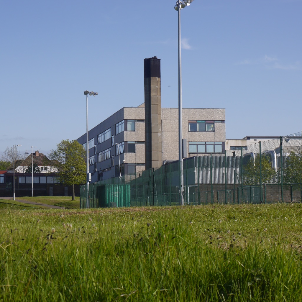 Preston Lodge High School © Richard Webb cc-by-sa/2.0 :: Geograph ...