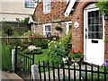 Tanyard Cottages front gardens, Sedlescombe Street