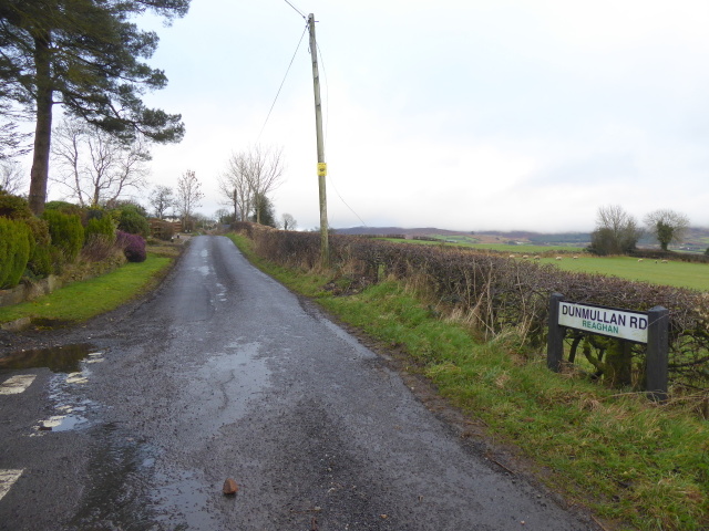 Dunmullan Road, Reaghan © Kenneth Allen cc-by-sa/2.0 :: Geograph Ireland