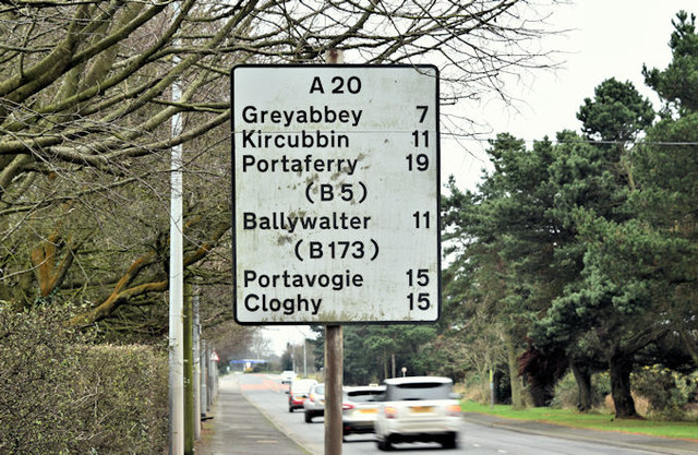 Route confirmatory sign, Portaferry Road, Newtownards (January 2017)