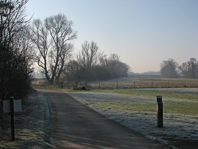 Cycling to Hauxton on a frosty morning