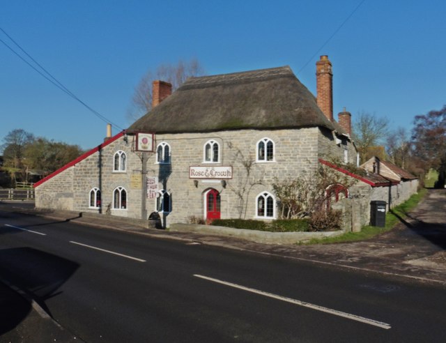 The Rose and Crown. Huish Episcopi © Roger Cornfoot cc-by-sa/2.0 ...