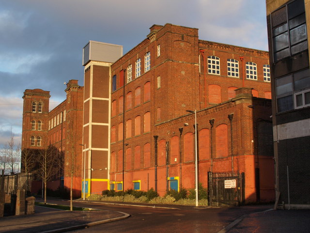 Glasgow Cotton Spinning Co. building © Alec MacKinnon :: Geograph ...