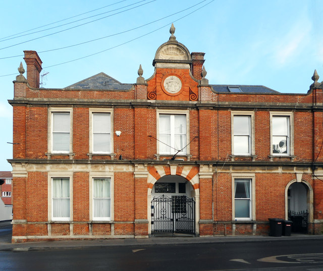 Oddfellows Hall, Craven Road, Newbury © Des Blenkinsopp cc-by-sa/2.0 ...