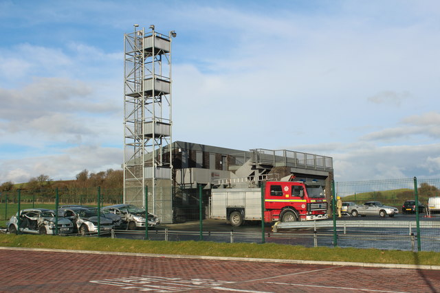 Kilwinning Fire Station © Billy McCrorie cc-by-sa/2.0 :: Geograph ...