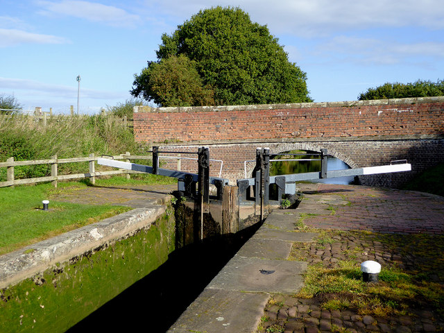 Lock and canal bridge south of Audlem,... © Roger D Kidd cc-by-sa/2.0 ...