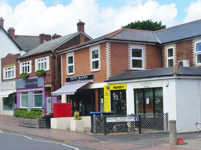 Woking - St John's Village © Colin Smith cc-by-sa/2.0 :: Geograph ...