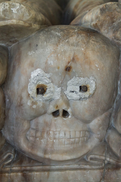 Skull on Burnell Monument